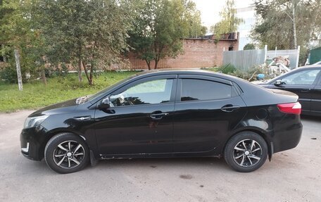 KIA Rio III рестайлинг, 2011 год, 800 000 рублей, 2 фотография