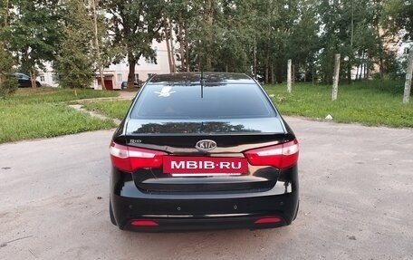 KIA Rio III рестайлинг, 2011 год, 800 000 рублей, 4 фотография