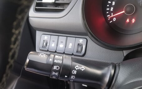 KIA Rio III рестайлинг, 2016 год, 1 099 000 рублей, 26 фотография