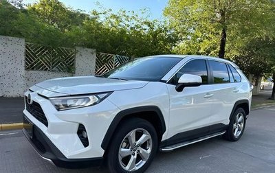 Toyota RAV4, 2022 год, 2 470 000 рублей, 1 фотография