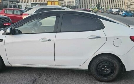 KIA Rio III рестайлинг, 2015 год, 530 000 рублей, 1 фотография