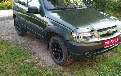 Chevrolet Niva I рестайлинг, 2005 год, 340 000 рублей, 1 фотография