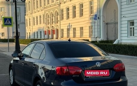 Volkswagen Jetta VI, 2012 год, 1 290 000 рублей, 3 фотография