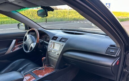 Toyota Camry, 2009 год, 1 150 000 рублей, 34 фотография