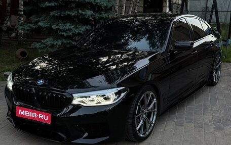 BMW 5 серия, 2019 год, 6 350 000 рублей, 1 фотография