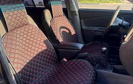 KIA Rio II, 2005 год, 325 000 рублей, 13 фотография