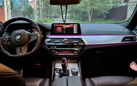 BMW 5 серия, 2019 год, 6 350 000 рублей, 12 фотография