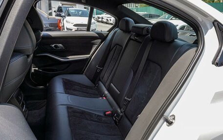 BMW 3 серия, 2019 год, 3 660 000 рублей, 9 фотография