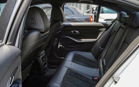 BMW 3 серия, 2019 год, 3 660 000 рублей, 11 фотография