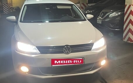 Volkswagen Jetta VI, 2014 год, 1 240 000 рублей, 17 фотография