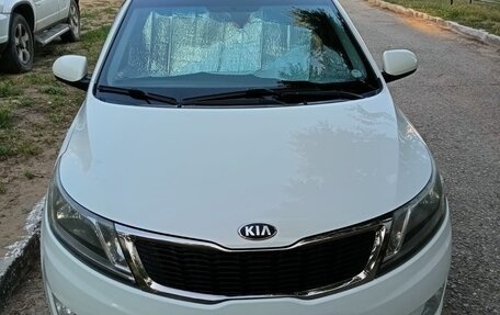 KIA Rio III рестайлинг, 2013 год, 748 000 рублей, 1 фотография