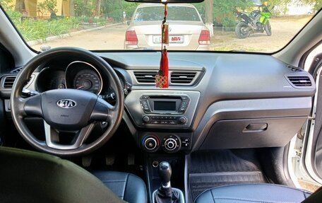 KIA Rio III рестайлинг, 2013 год, 748 000 рублей, 5 фотография