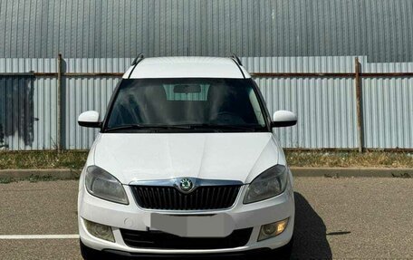 Skoda Roomster, 2011 год, 880 000 рублей, 7 фотография