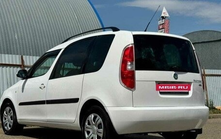 Skoda Roomster, 2011 год, 880 000 рублей, 21 фотография