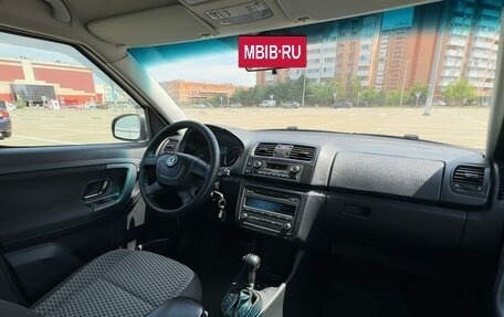 Skoda Roomster, 2011 год, 880 000 рублей, 25 фотография