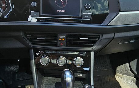 Volkswagen Jetta VII, 2019 год, 1 750 000 рублей, 18 фотография