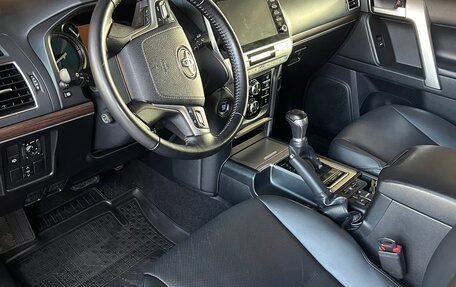 Toyota Land Cruiser Prado 150 рестайлинг 2, 2020 год, 6 500 000 рублей, 9 фотография
