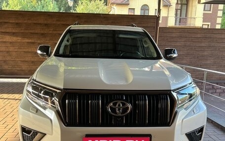 Toyota Land Cruiser Prado 150 рестайлинг 2, 2020 год, 6 500 000 рублей, 2 фотография