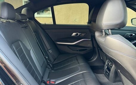 BMW 3 серия, 2020 год, 3 850 000 рублей, 8 фотография