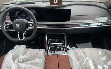 BMW 7 серия, 2025 год, 23 790 000 рублей, 14 фотография