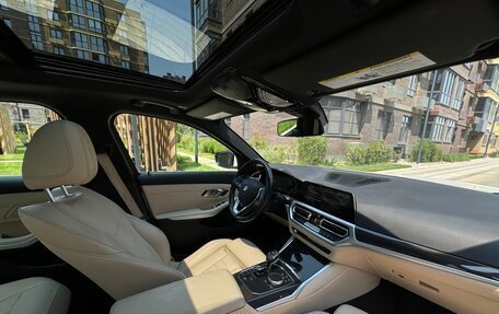BMW 3 серия, 2019 год, 3 100 000 рублей, 10 фотография