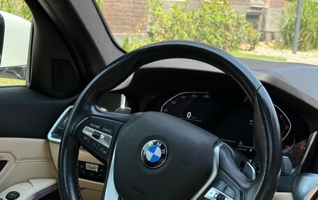 BMW 3 серия, 2019 год, 3 100 000 рублей, 14 фотография