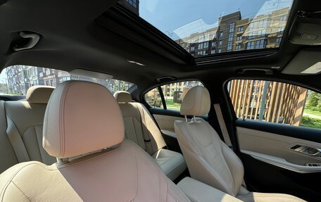 BMW 3 серия, 2019 год, 3 100 000 рублей, 21 фотография