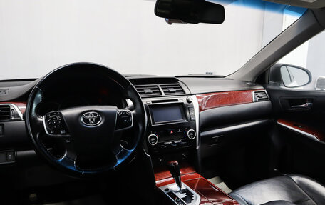 Toyota Camry, 2014 год, 1 739 000 рублей, 15 фотография