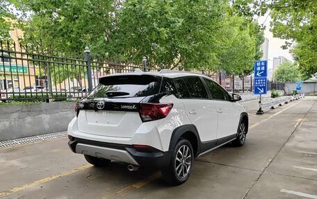 Toyota Yaris XP150 рестайлинг, 2022 год, 1 200 000 рублей, 6 фотография