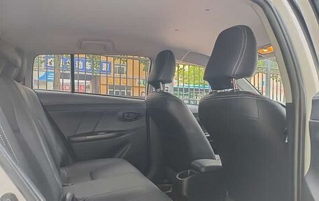 Toyota Yaris XP150 рестайлинг, 2022 год, 1 200 000 рублей, 15 фотография