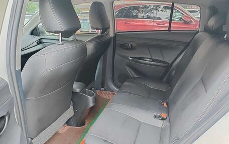Toyota Yaris XP150 рестайлинг, 2022 год, 1 200 000 рублей, 14 фотография