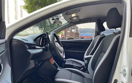 Toyota Yaris XP150 рестайлинг, 2022 год, 1 410 099 рублей, 9 фотография