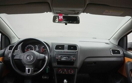 Volkswagen Polo VI (EU Market), 2011 год, 750 000 рублей, 9 фотография
