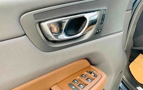 Volvo XC60 II, 2020 год, 3 200 000 рублей, 19 фотография