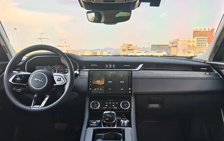 Jaguar XF II, 2022 год, 2 790 099 рублей, 9 фотография