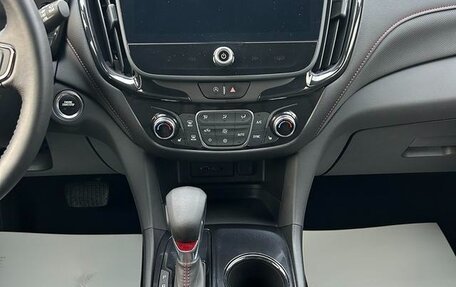 Chevrolet Equinox III, 2022 год, 1 840 800 рублей, 7 фотография