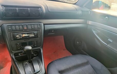 Audi A4, 1997 год, 289 000 рублей, 24 фотография