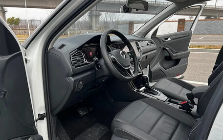 Volkswagen T-Roc I, 2022 год, 1 290 000 рублей, 9 фотография
