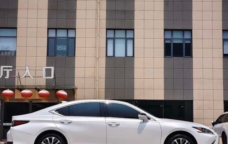 Lexus ES VII, 2022 год, 3 300 000 рублей, 7 фотография
