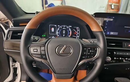 Lexus ES VII, 2022 год, 3 300 000 рублей, 9 фотография