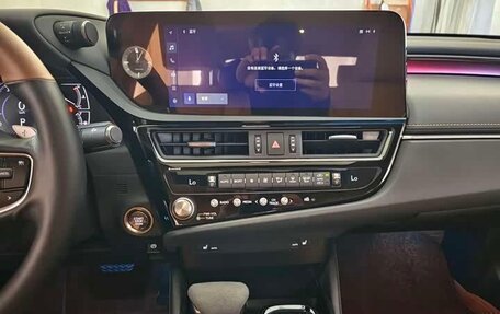 Lexus ES VII, 2022 год, 3 300 000 рублей, 10 фотография
