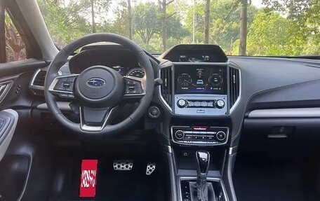 Subaru Forester, 2021 год, 2 300 000 рублей, 9 фотография