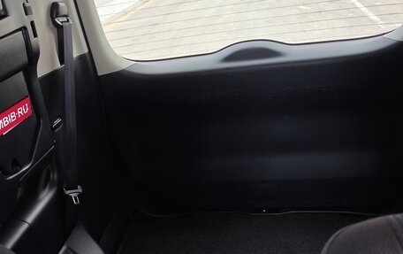 Toyota Noah III, 2018 год, 1 090 000 рублей, 14 фотография