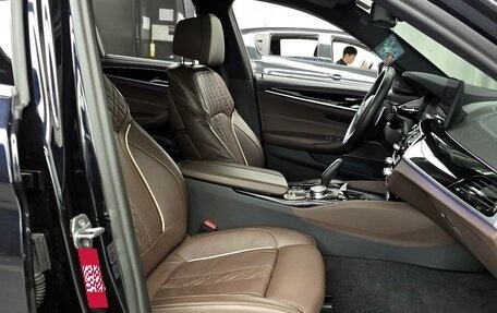 BMW 5 серия, 2022 год, 5 009 000 рублей, 16 фотография