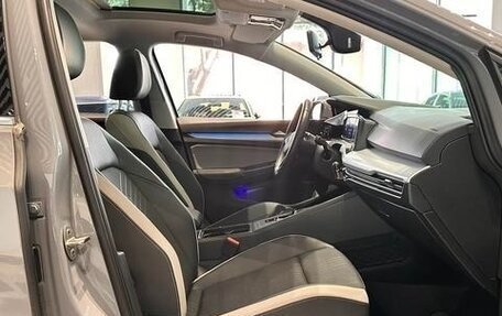 Volkswagen Golf VIII, 2021 год, 1 530 000 рублей, 16 фотография