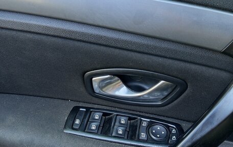 Renault Laguna III рестайлинг, 2008 год, 670 000 рублей, 8 фотография