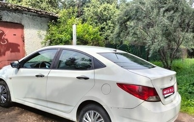 Hyundai Solaris II рестайлинг, 2013 год, 400 000 рублей, 1 фотография
