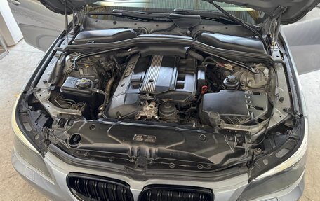BMW 5 серия, 2003 год, 950 000 рублей, 14 фотография
