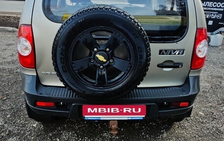 Chevrolet Niva I рестайлинг, 2015 год, 777 777 рублей, 3 фотография