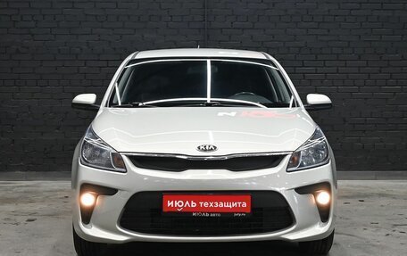 KIA Rio IV, 2018 год, 1 450 000 рублей, 2 фотография